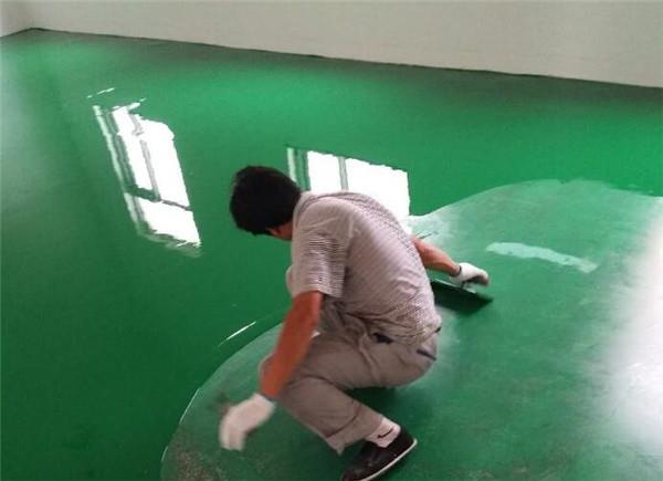 環(huán)氧地坪施工運(yùn)作和環(huán)境有很大因素